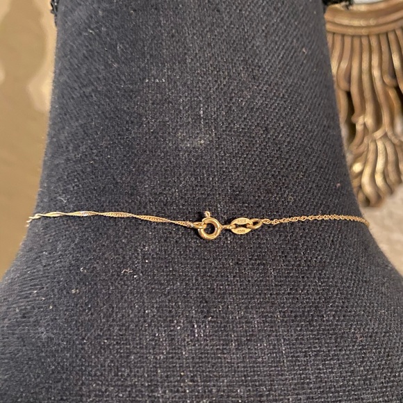 14k etched gold butterfly pendant with chain - Picture 4 of 6